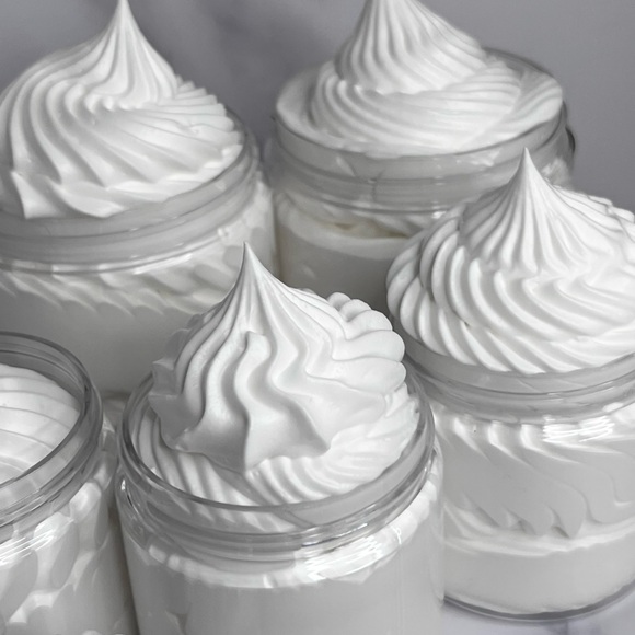 BEST EVER Body Butter♡ - BaddieBody (unscented + plain) - Picture 6 of 9